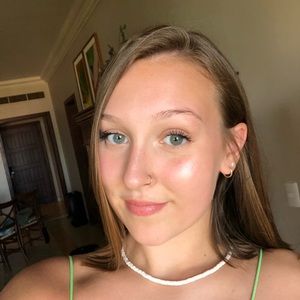 Meet your Posher, Ariel